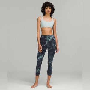Lululemon Align High-Rise Crop 23"
Diamond Dye Silver Blue Tidewater